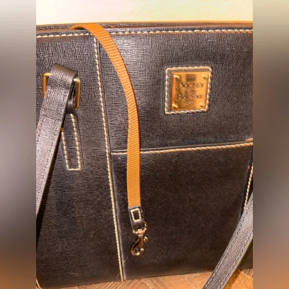 Dooney & Bourke Lexington Black Tote NWOT